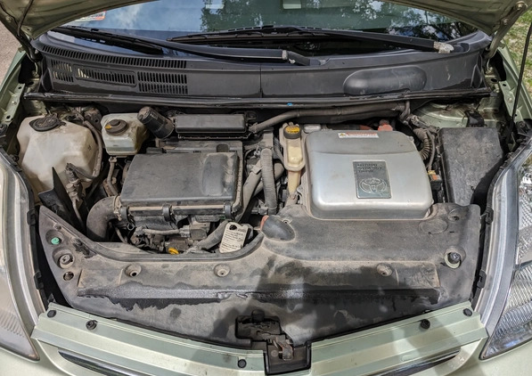 Toyota Prius cena 19900 przebieg: 231000, rok produkcji 2006 z Warszawa małe 92